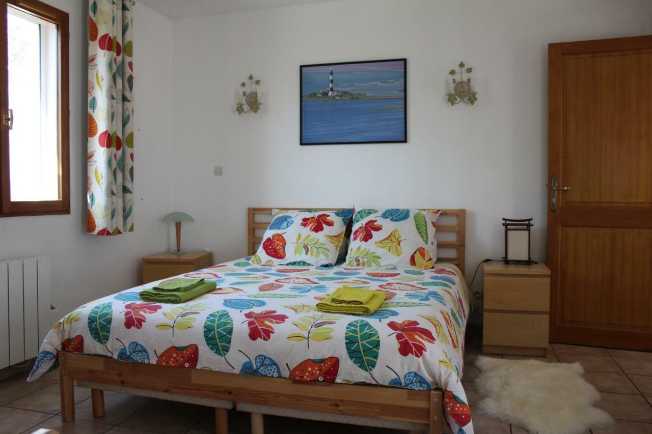 Mas Dou L'Estele Chambre D'Hotes Arles Luaran gambar